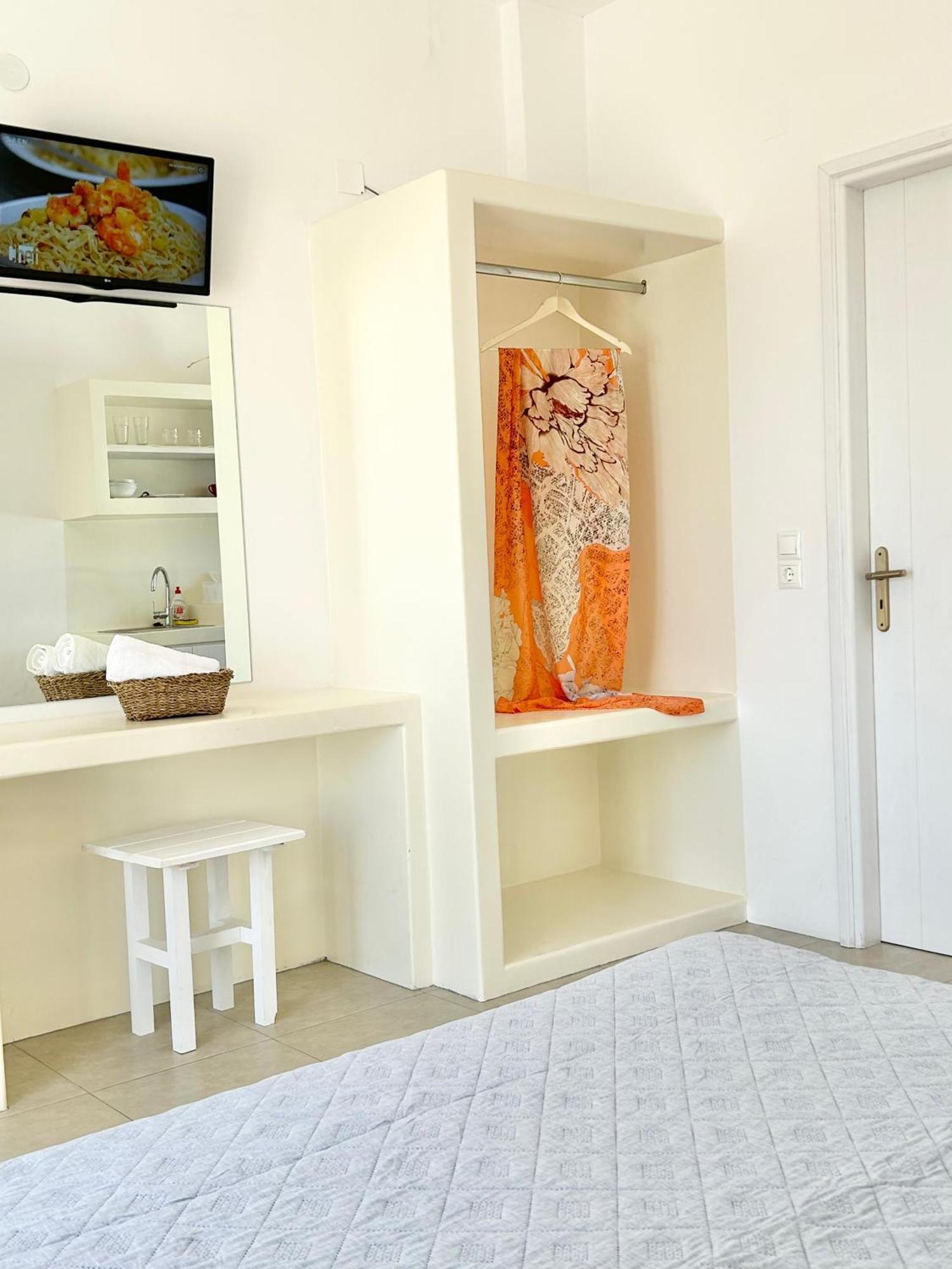 Anita Rooms & Suites Milos Adamantas  Zewnętrze zdjęcie